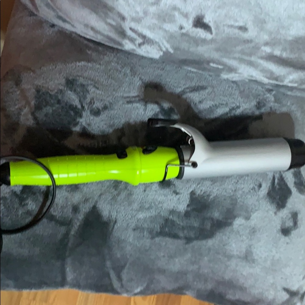 Curling Iron